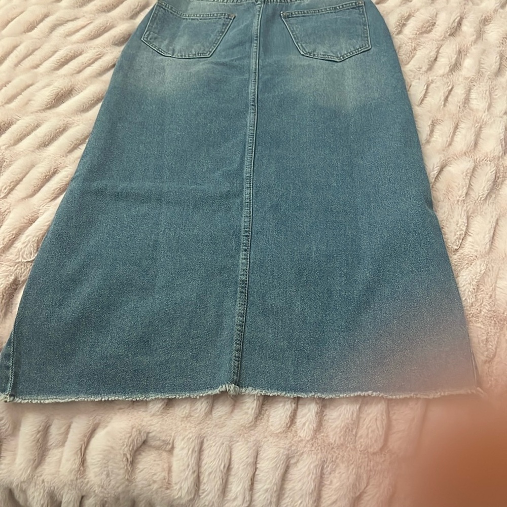Whats's Hot!! Super Cute Boho Asymmetrical Midi Distressed Denim Skirt! 🛍️😍🔥 - Picture 10 of 14